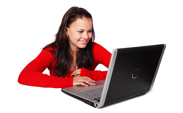 Blog Like a Pro: Best Tips For Grabbing Readers’ Attention